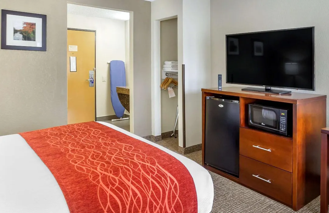 Comfort Inn Hoffman Estates - Schaumburg-1