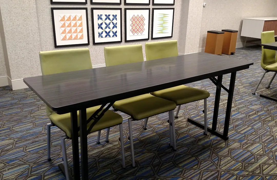 Holiday Inn Express & Suites Tempe By Ihg-1