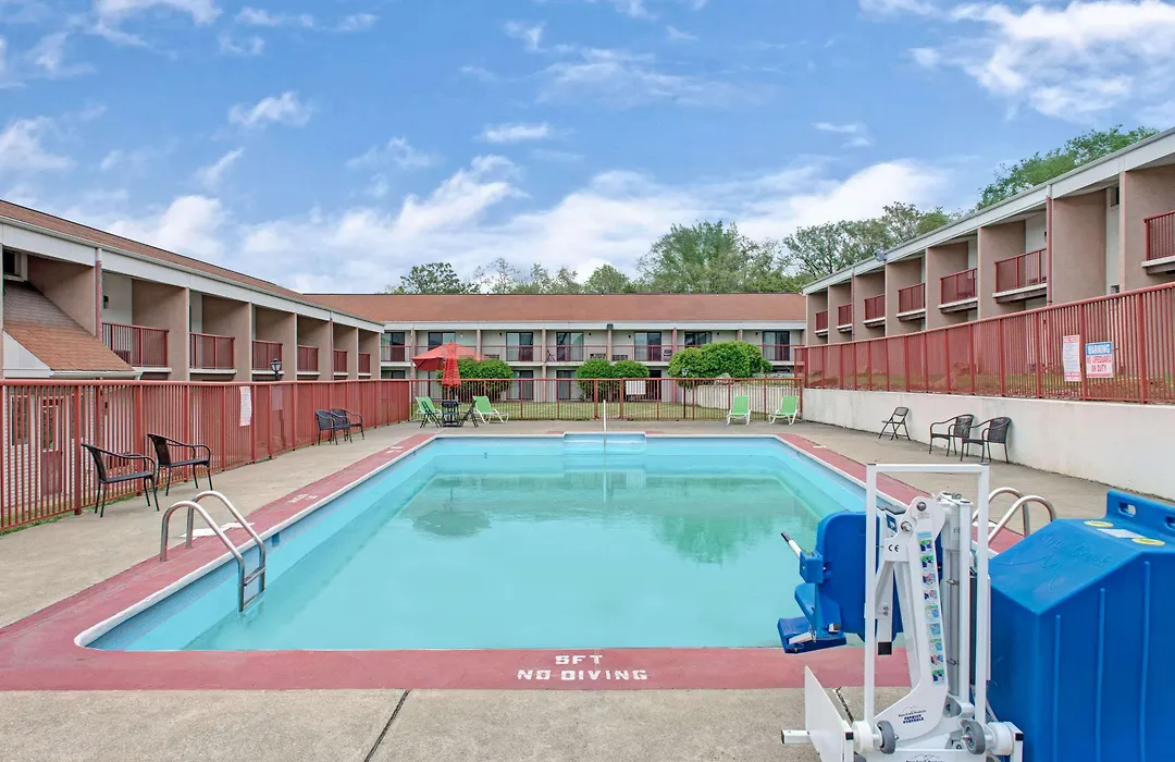 Days Inn By Wyndham Washington-1