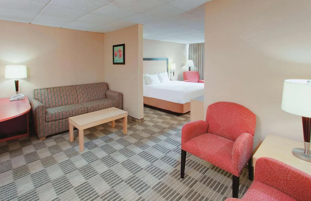 Ramada Inn By Wyndham Fairfield Nj-1
