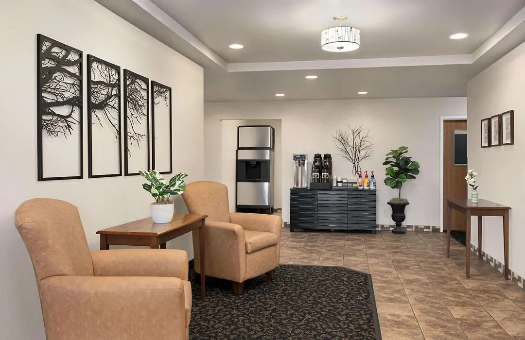 Baymont By Wyndham Buffalo-1