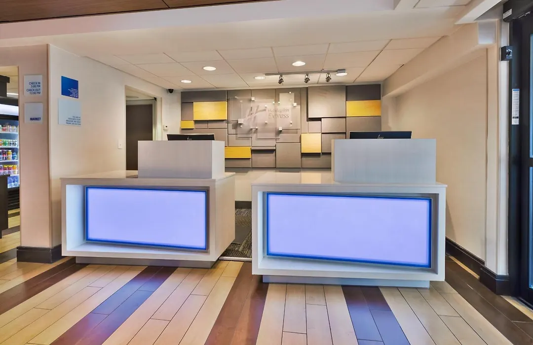 Holiday Inn Express - Waldorf By Ihg-1