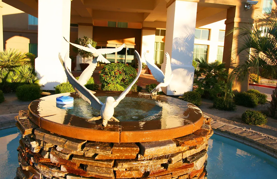 Hampton Inn & Suites Palm Desert-1