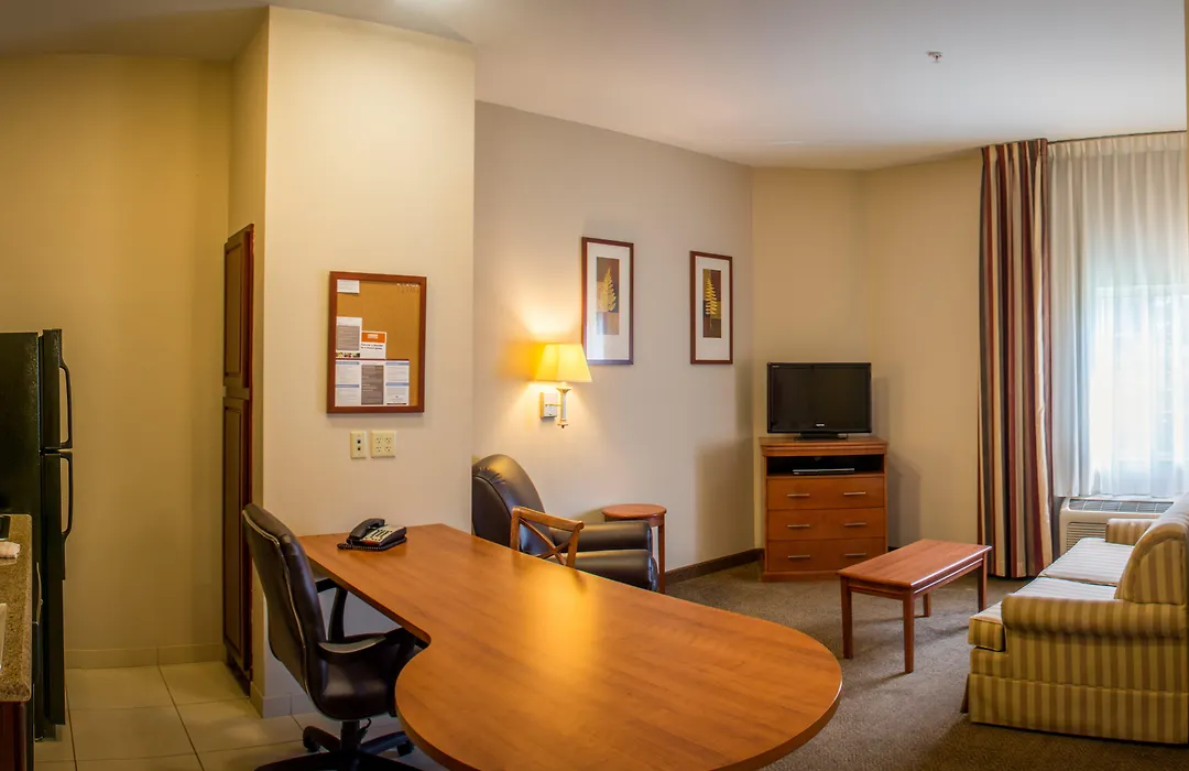 Candlewood Suites South Bend Airport By Ihg-1