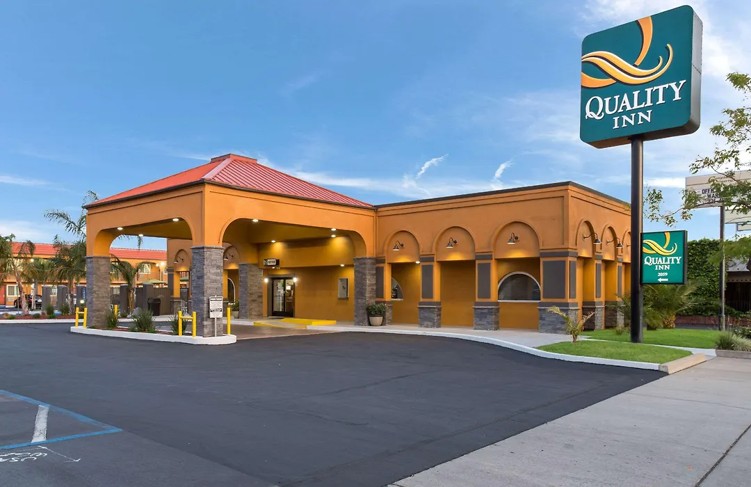 Quality Inn Redding Near I-5-1