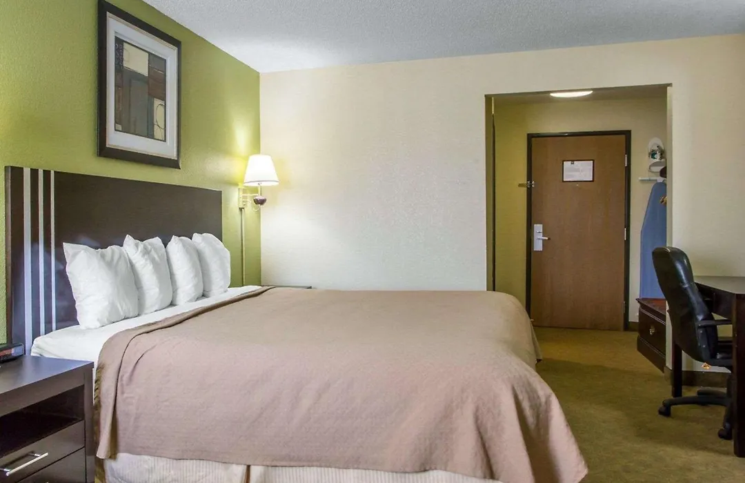Quality Inn Merrillville-1