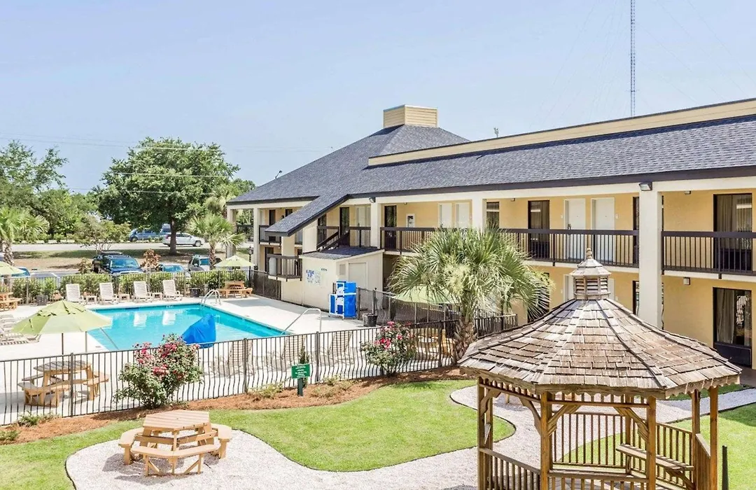 Quality Inn Mt Pleasant - Charleston-1
