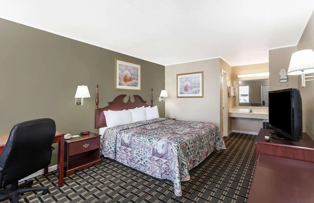 Days Inn By Wyndham Lenoir City-1