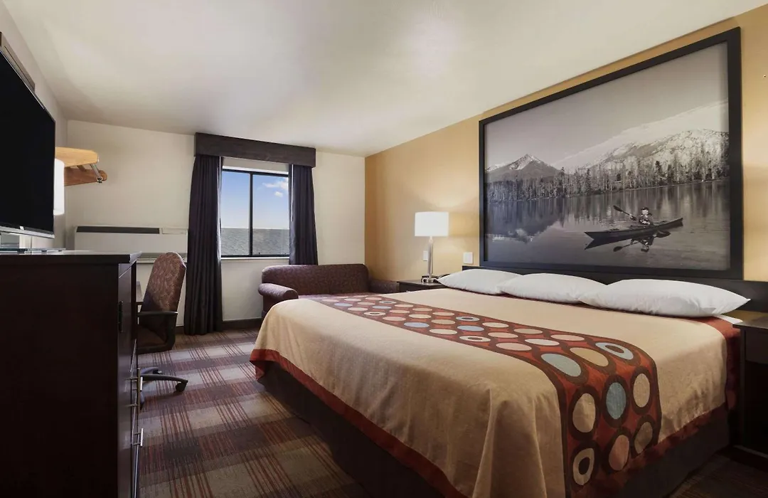 Super 8 By Wyndham Idaho Falls-1