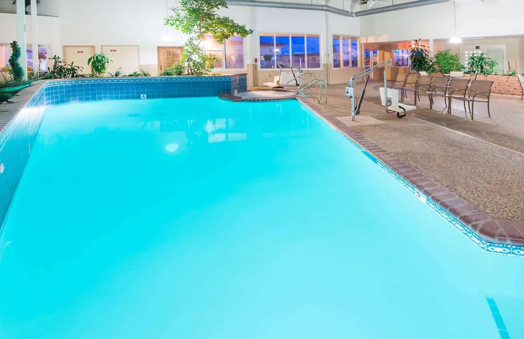Ramada By Wyndham Enid-1