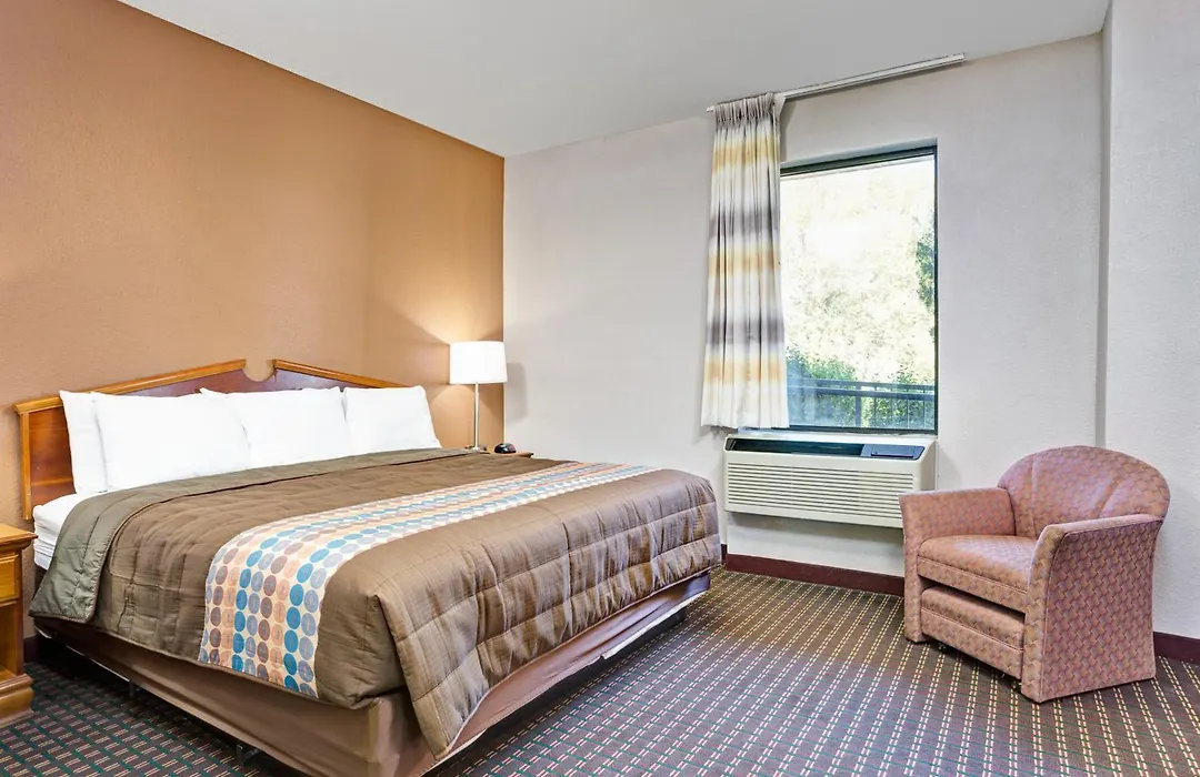 Days Inn By Wyndham Hernando-1