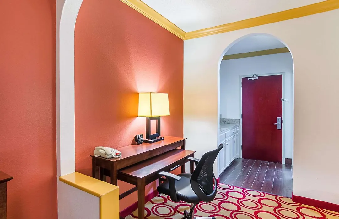 Quality Suites Lubbock Southwest-1
