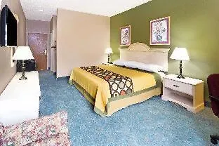 Super 8 By Wyndham Freeport-1