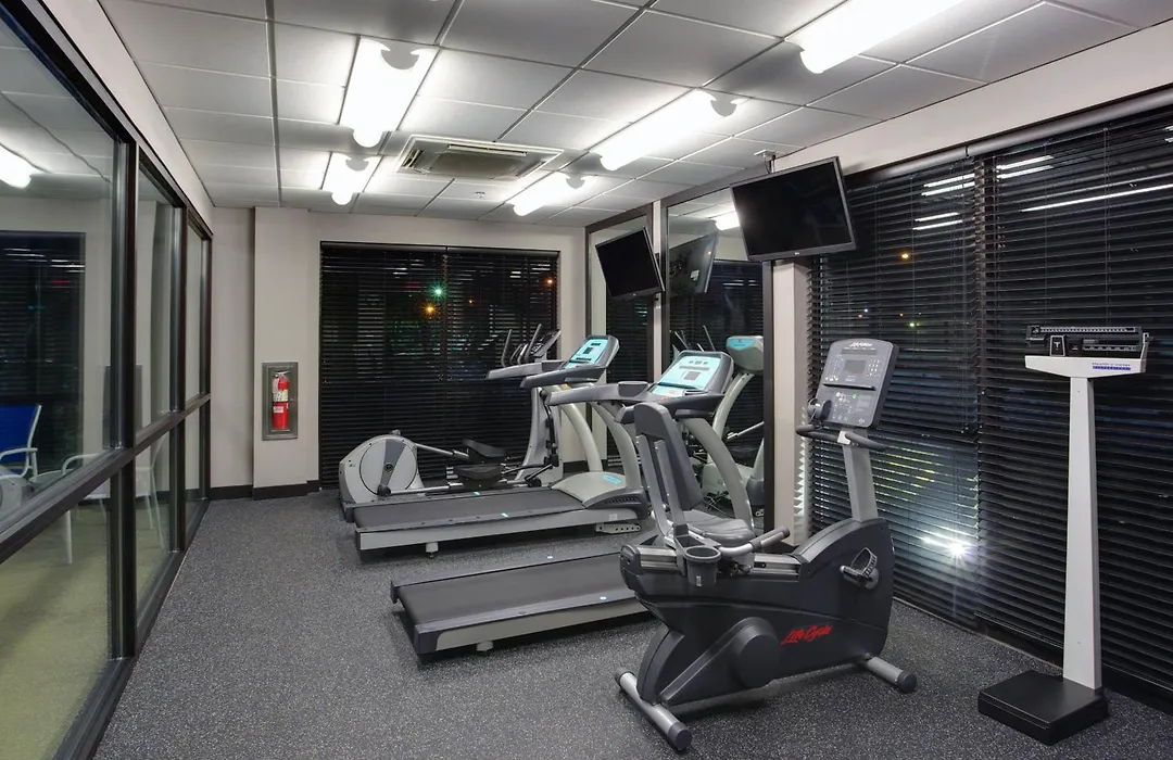 Holiday Inn Express Hotel & Suites Meadowlands Area By Ihg-1