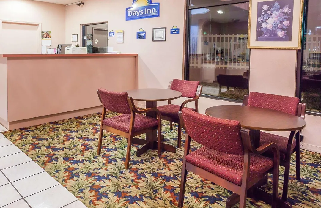Days Inn By Wyndham Jackson-1
