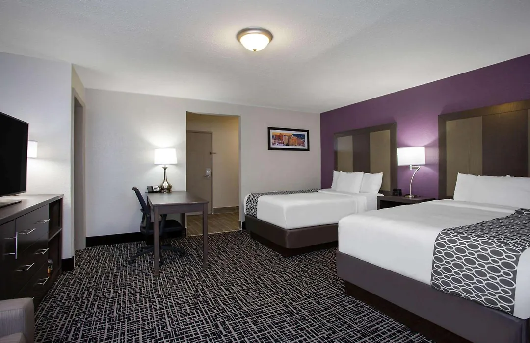 La Quinta Inn By Wyndham Roanoke Salem-1