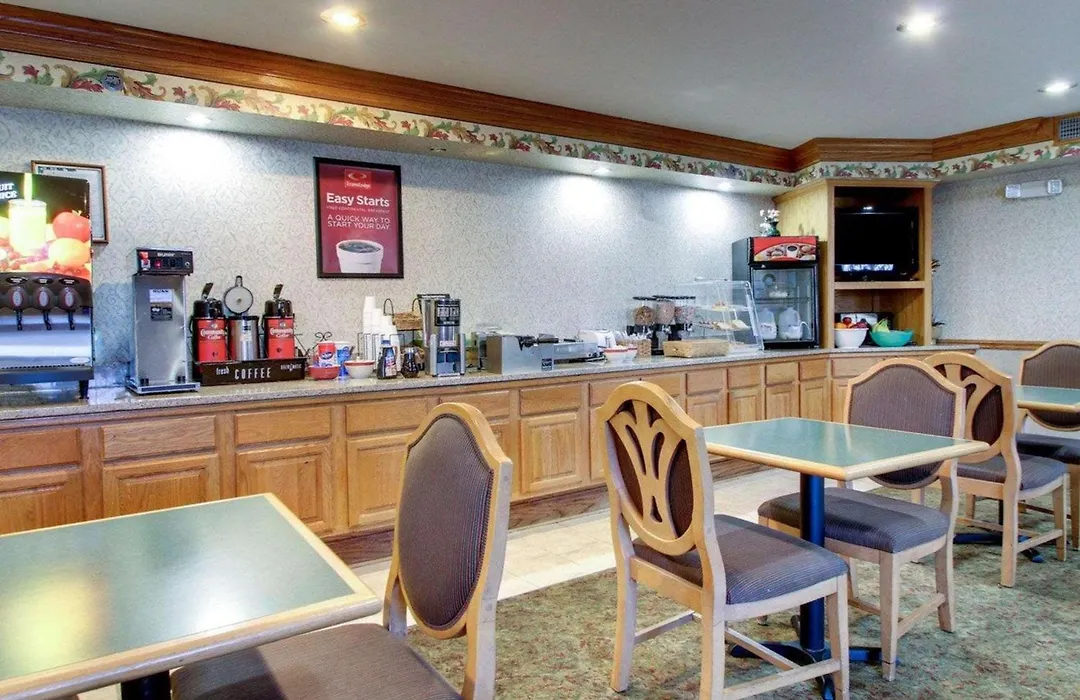 Econo Lodge Inn & Suites Flowood - Jackson Northeast-1