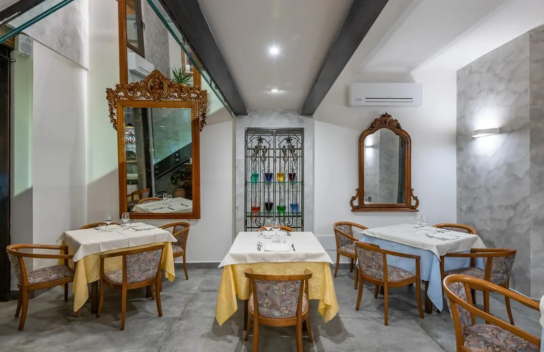 Hotel Roma-1