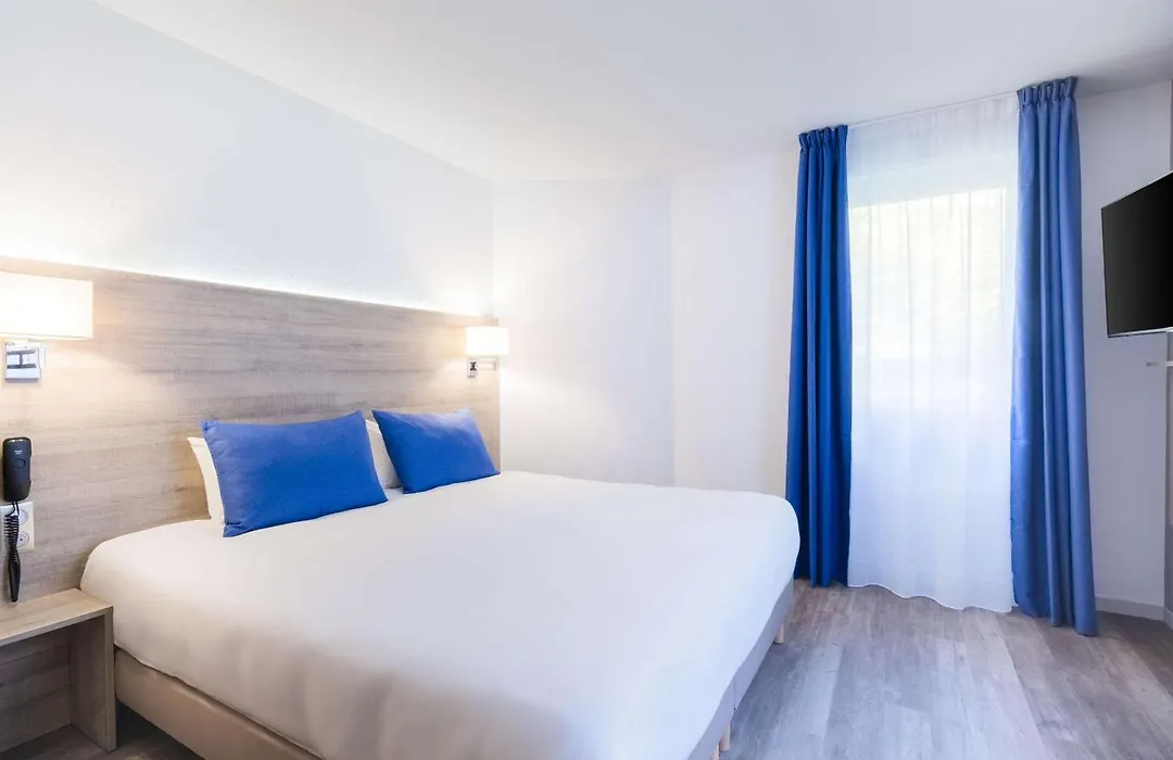 Quality Hotel Le Circuit Le Mans-1