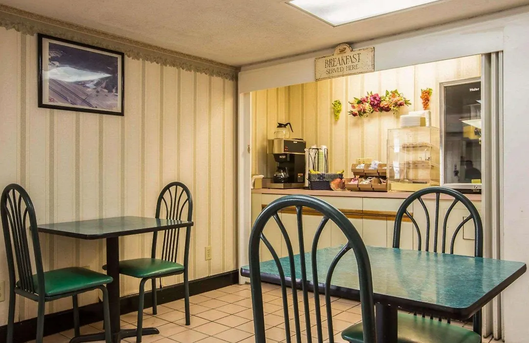 Rodeway Inn Phenix City - Columbus-1