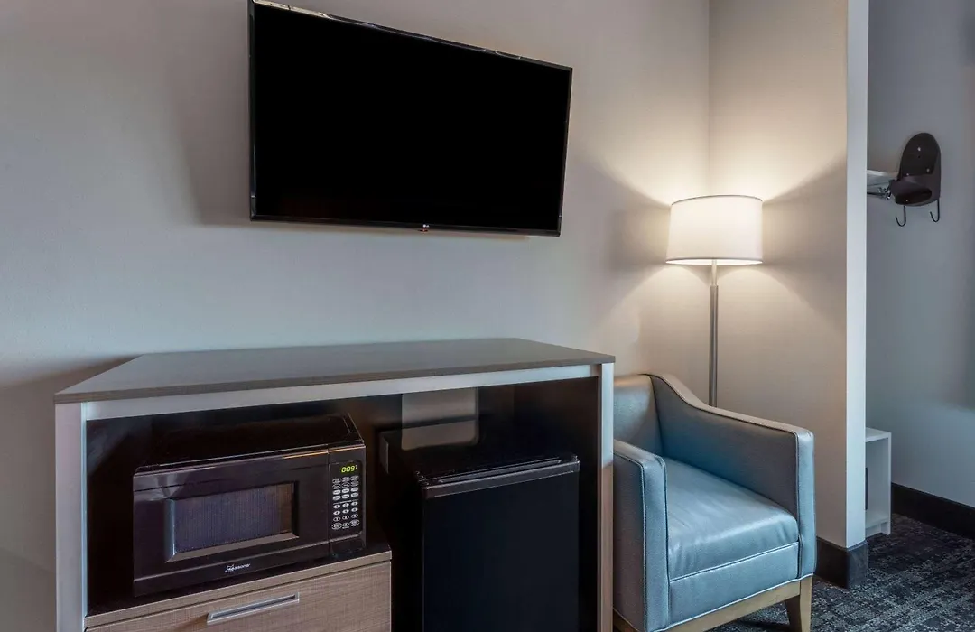 Baymont By Wyndham Madison-1