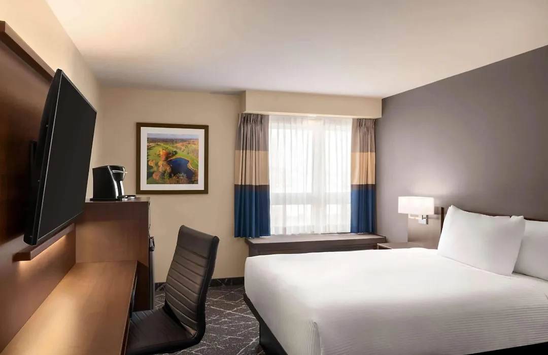 Microtel Inn & Suites By Wyndham Aurora-1