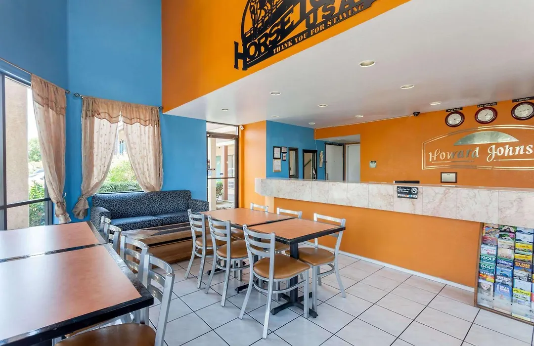 Howard Johnson By Wyndham Norco-1