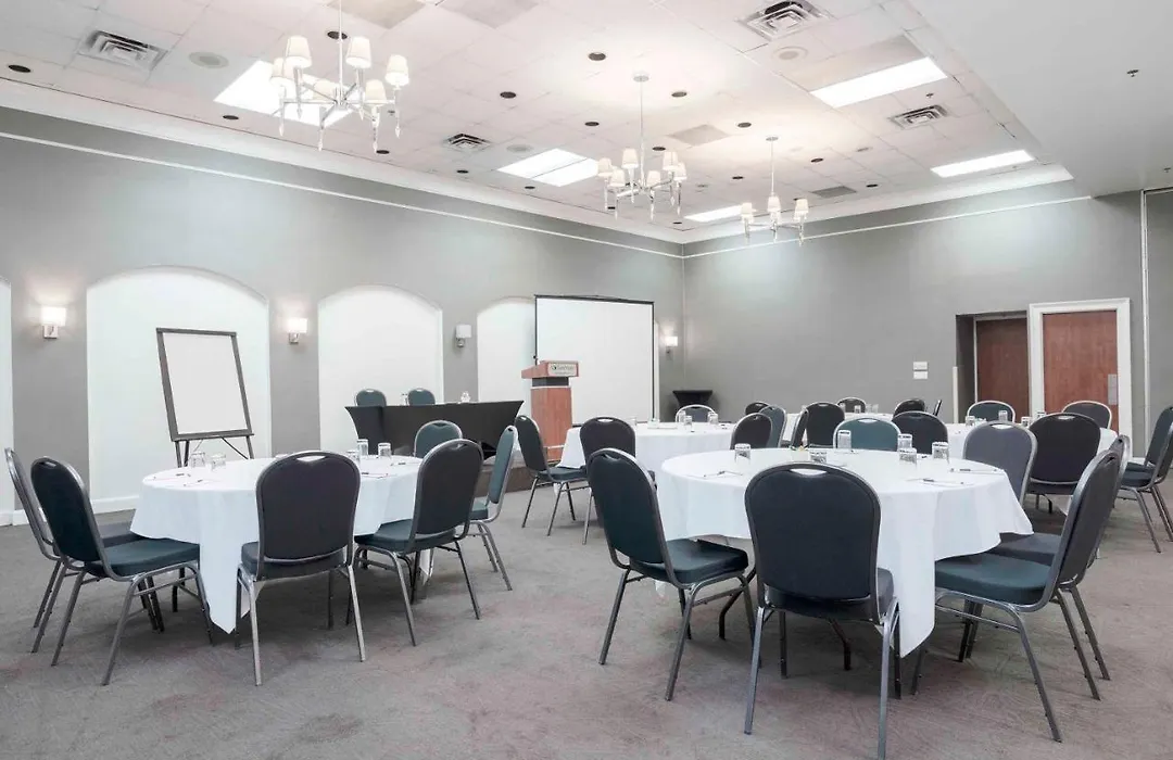 Sandman Hotel Montreal - Longueuil-1