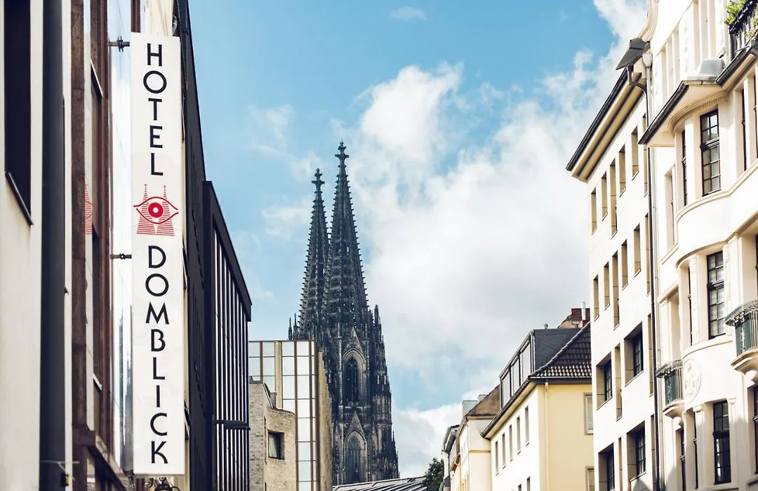 Hotel Domblick Garni-1