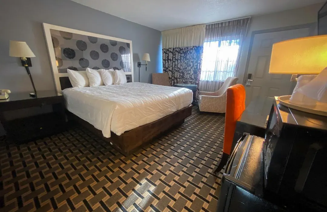 Budget Inn At The Heavenly Gondola-1