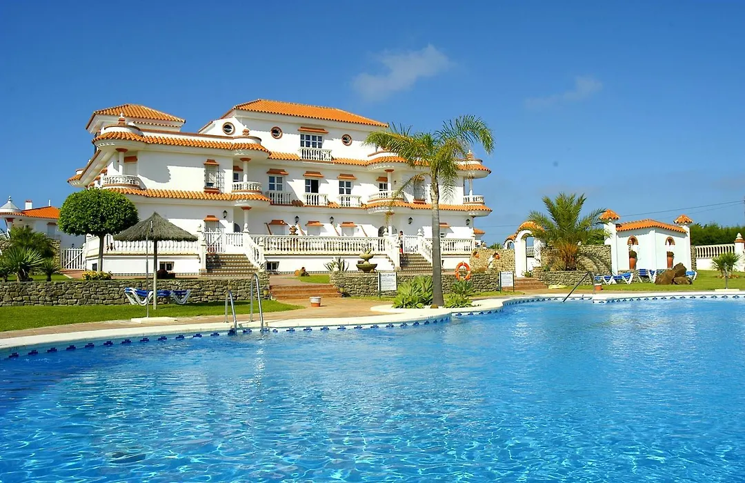 Hotel y Apartamentos Diufain-1