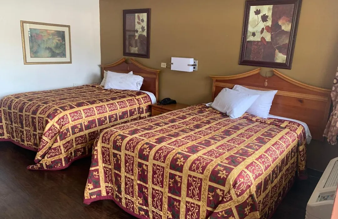 Economy Inn-1