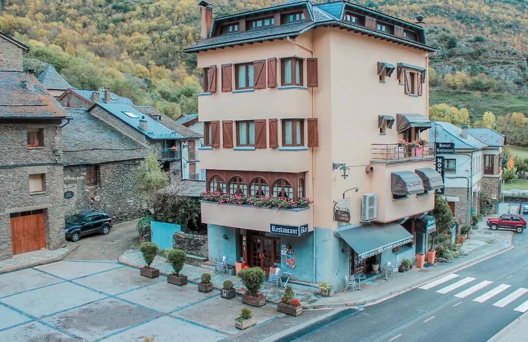 Hotel Saloria-1