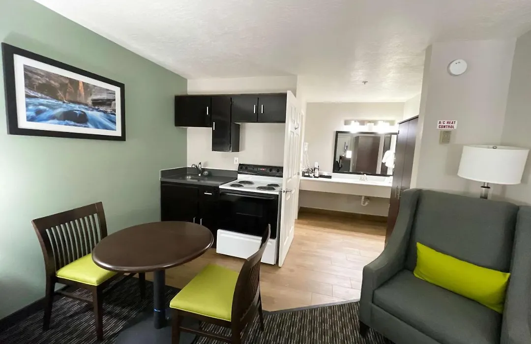 Wingate By Wyndham Cedar City-1