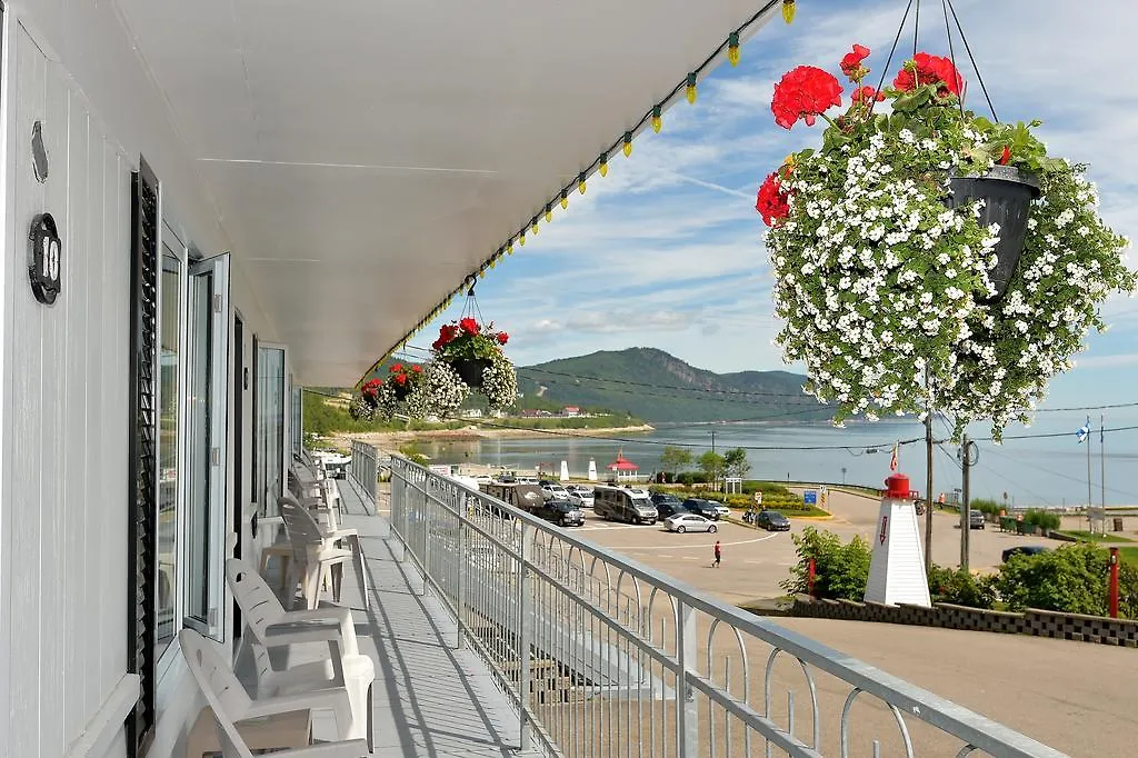 Auberge Sur Mer Charlevoix-1
