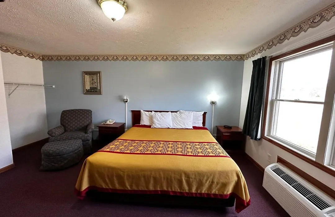 Attica Inn-1