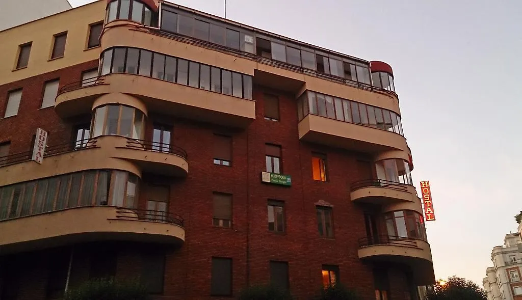 Hostal Prada Borges-1