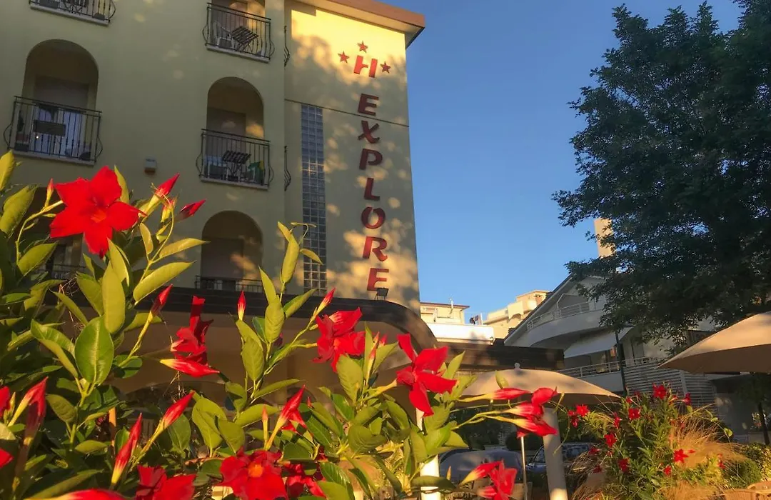 Hotel Explorer-1