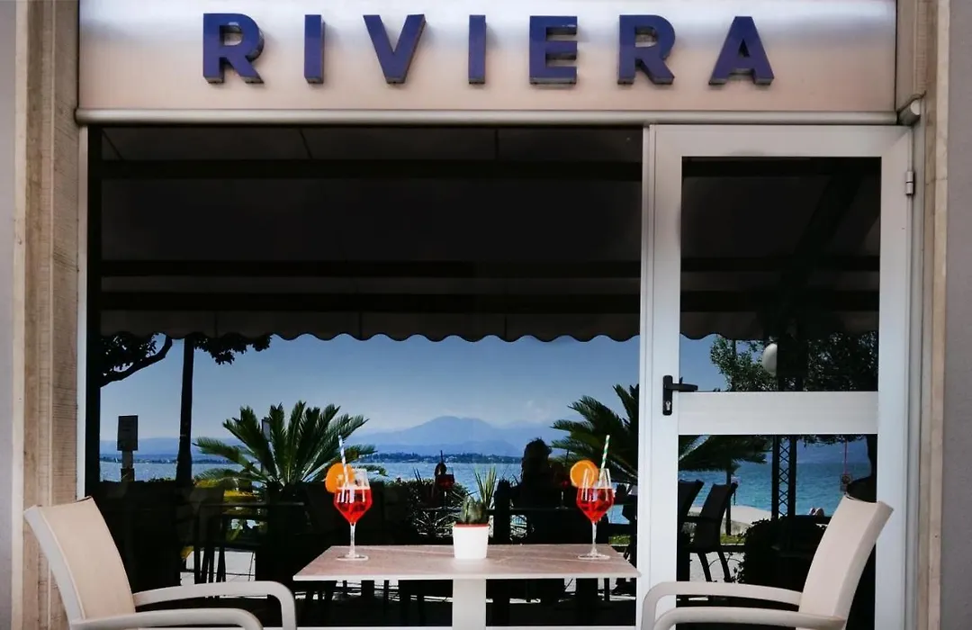 Hotel Riviera-1