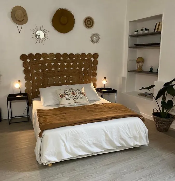 L'Auberge Espagnole - Bed&Breakfast-1