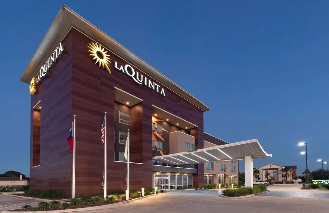 La Quinta Inn & Suites By Wyndham Texas City I 45 Galveston Area-1