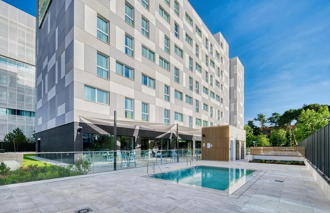 Holiday Inn Express - Madrid - Airport By Ihg-1