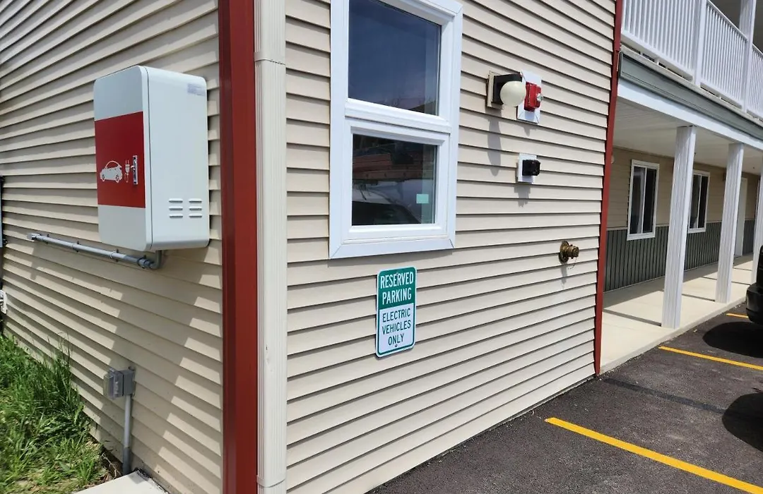 Stay Inn And Suites-1