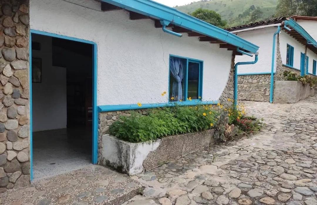 Hosteria Puerta del Nus-1