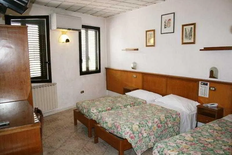 Hotel Lorena-1