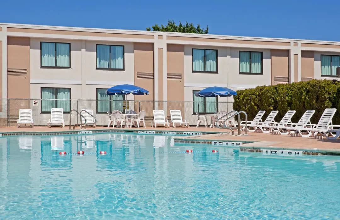 Holiday Inn Hasbrouck Heights-Meadowlands By Ihg-1