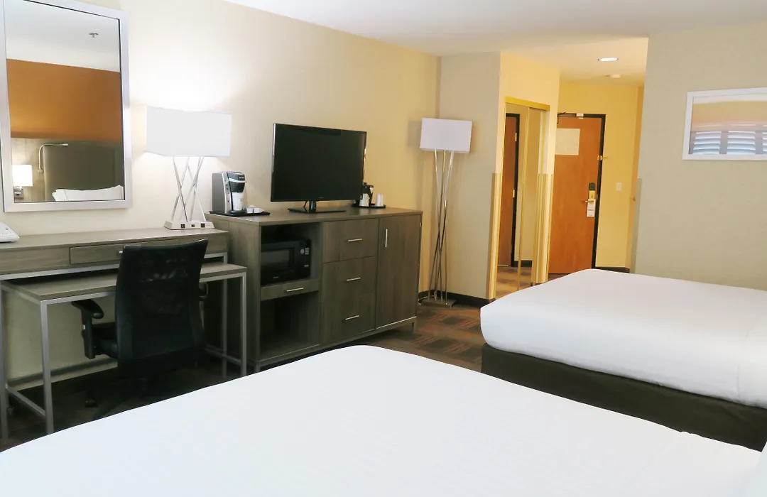 Holiday Inn Express & Suites Elk Grove Central - Hwy 99 By Ihg-1