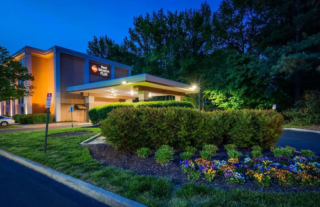 Best Western Plus Richmond-1
