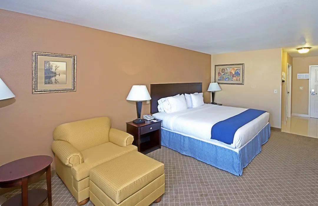 Holiday Inn Express & Suites Tucson By Ihg-1