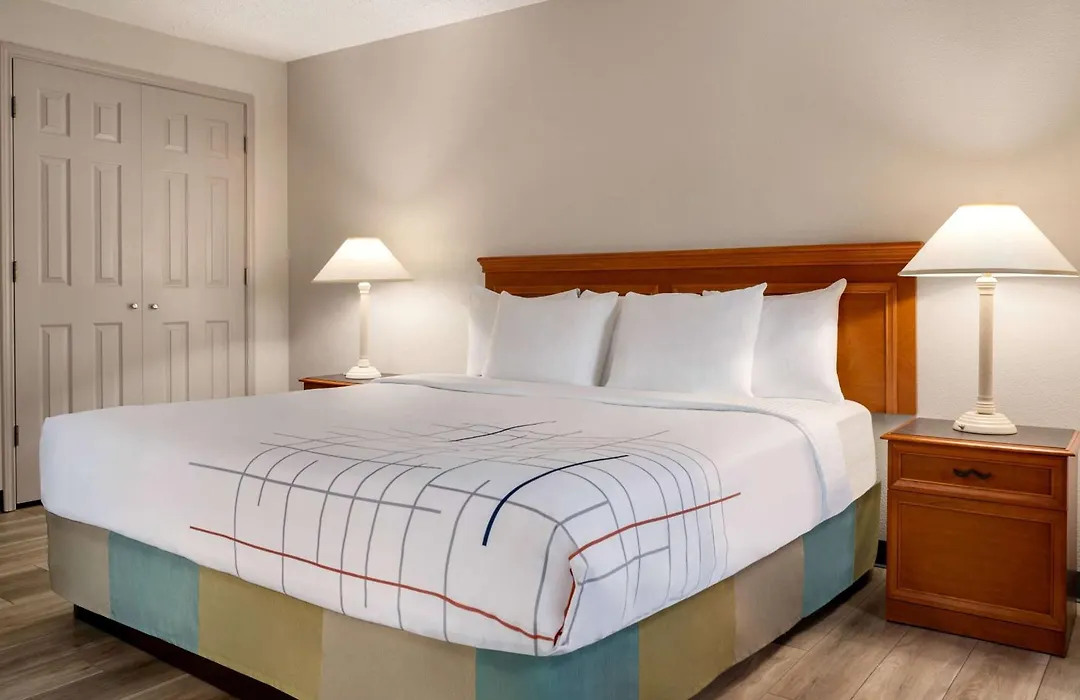 La Quinta Inn By Wyndham Columbus I-70E Reynoldsburg-1